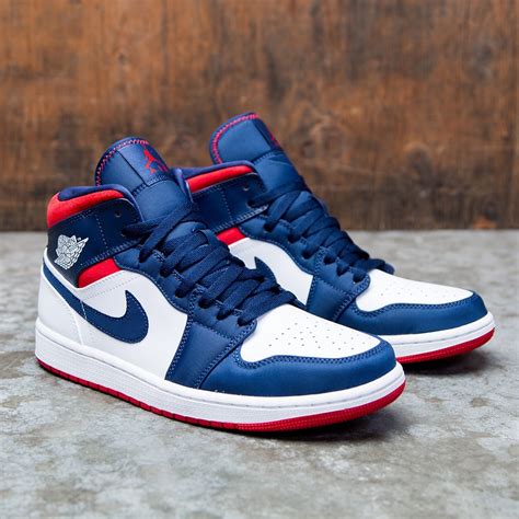 Men's jordans 1 - Air Jordan 1 Retro High OG GS 'UNC Toe'. 2023. $110. $140. Designed by Peter Moore, the Air Jordan 1 is the most influential shoe in sneaker history. Michael Jordan laced up a pair for the first time in 1984, …